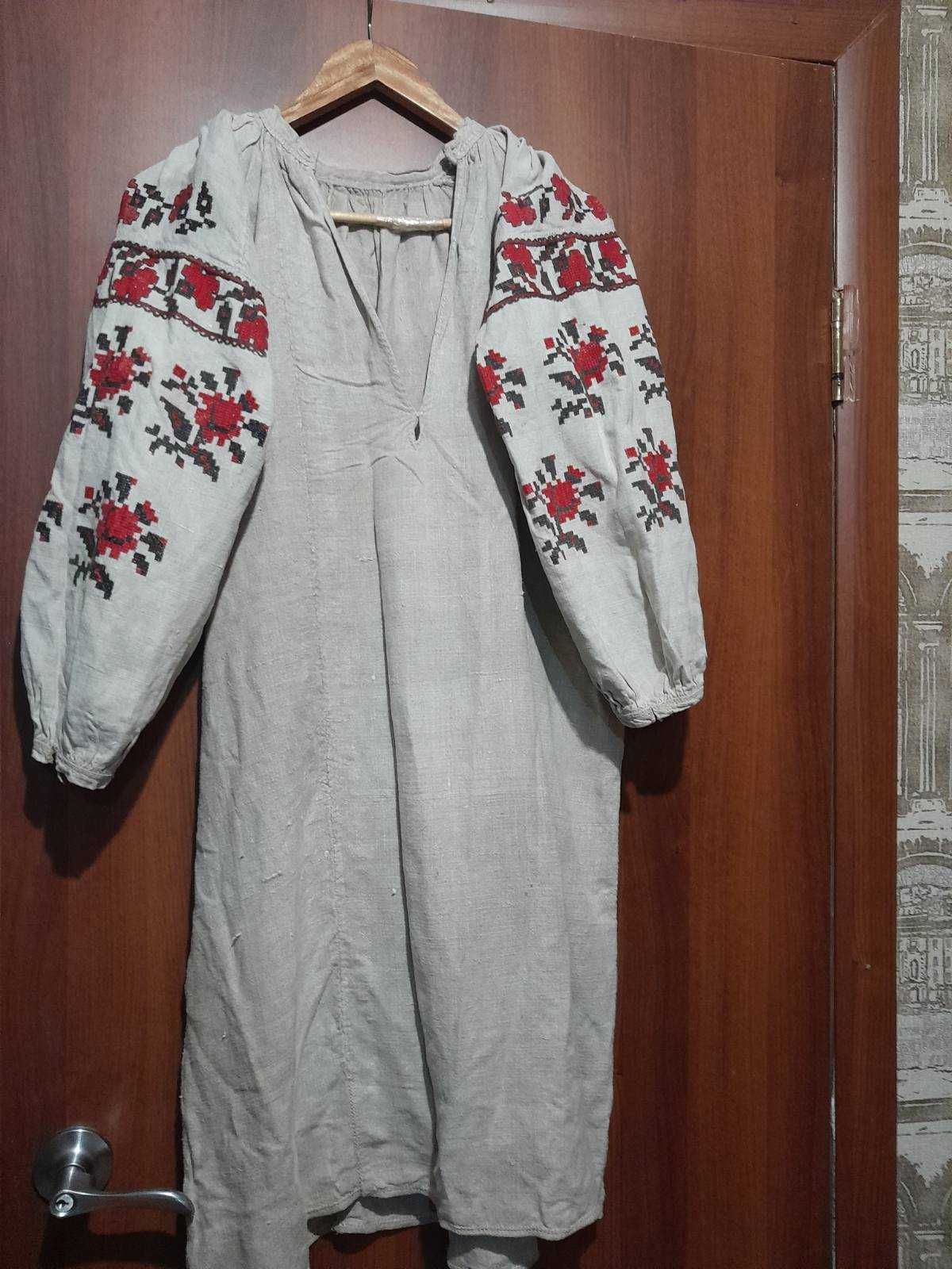 Стародавня ідеальна вишиванка