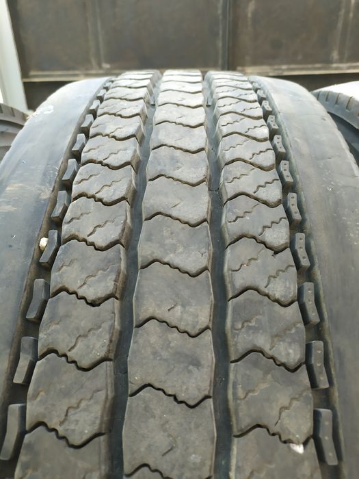 Грузовая резина шины Deestone 315/80 R22.5 руль 12 мм доставка помощь