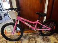 Bicicleta infantil seminova