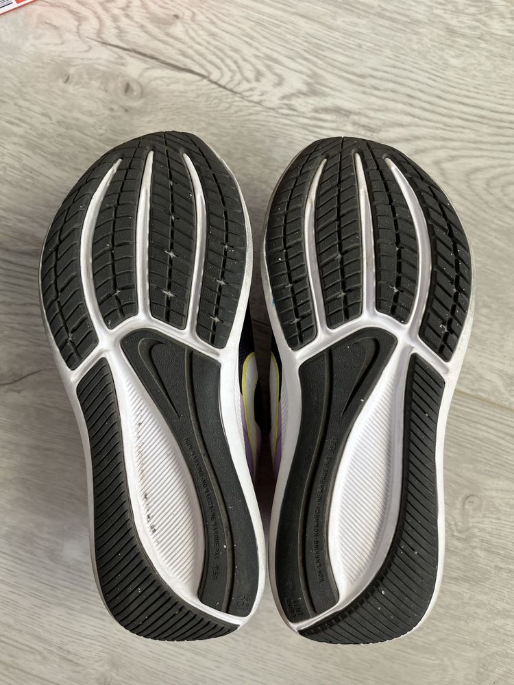 Adidasy Nike r.31 dla dziewczynki