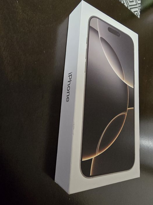 iPhone 16 Pro Max – Natural Titanium, lacrado, novo – 256 GB
