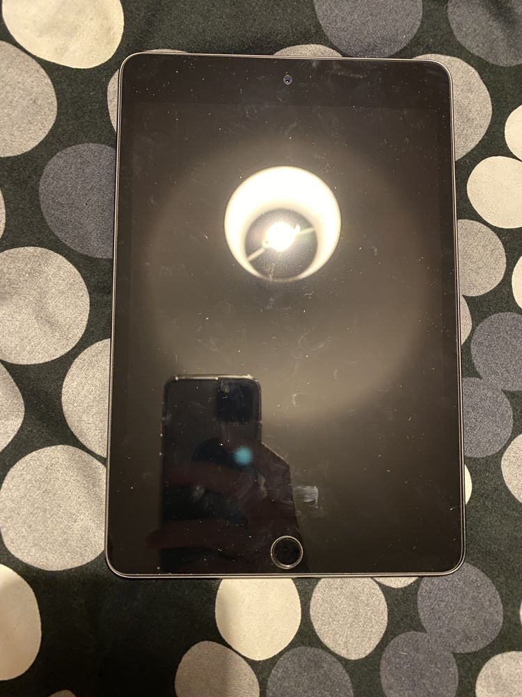 iPad mini 5 cinzento 7.9