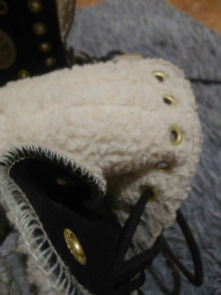 Зимние на овчине ботинки кеды Convers,размер 36-36.5