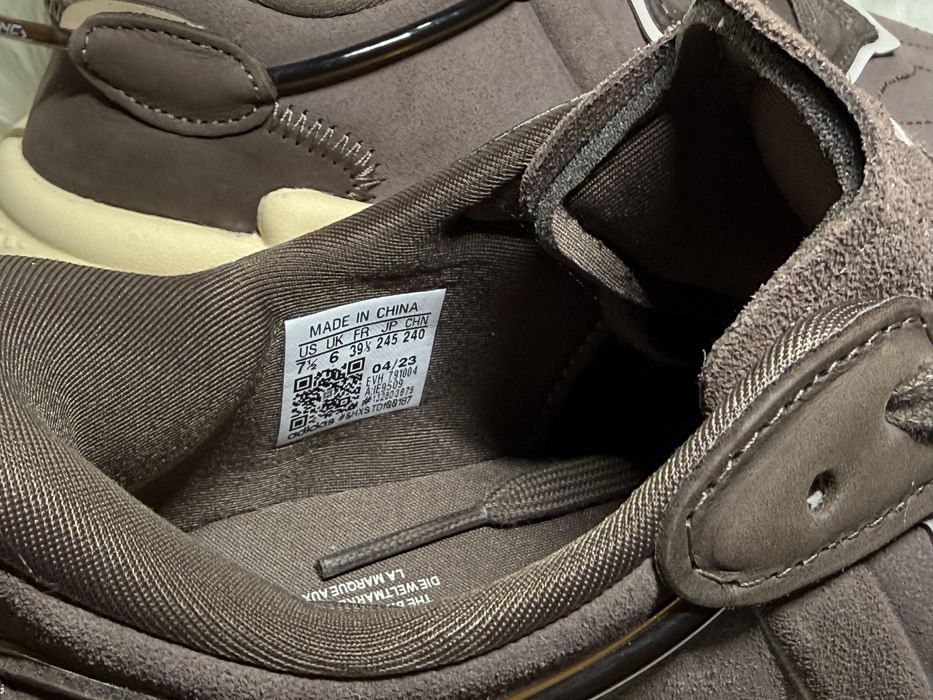 Кросівки жіночі ADIDAS OZWEEGO 39,5 Original