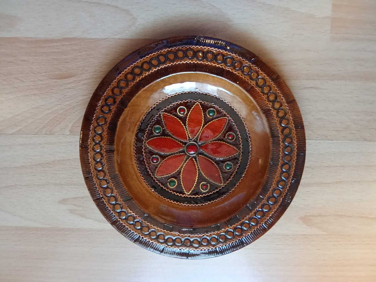 Drewniany talerz z PRLU Cepelia - średnica 14 cm