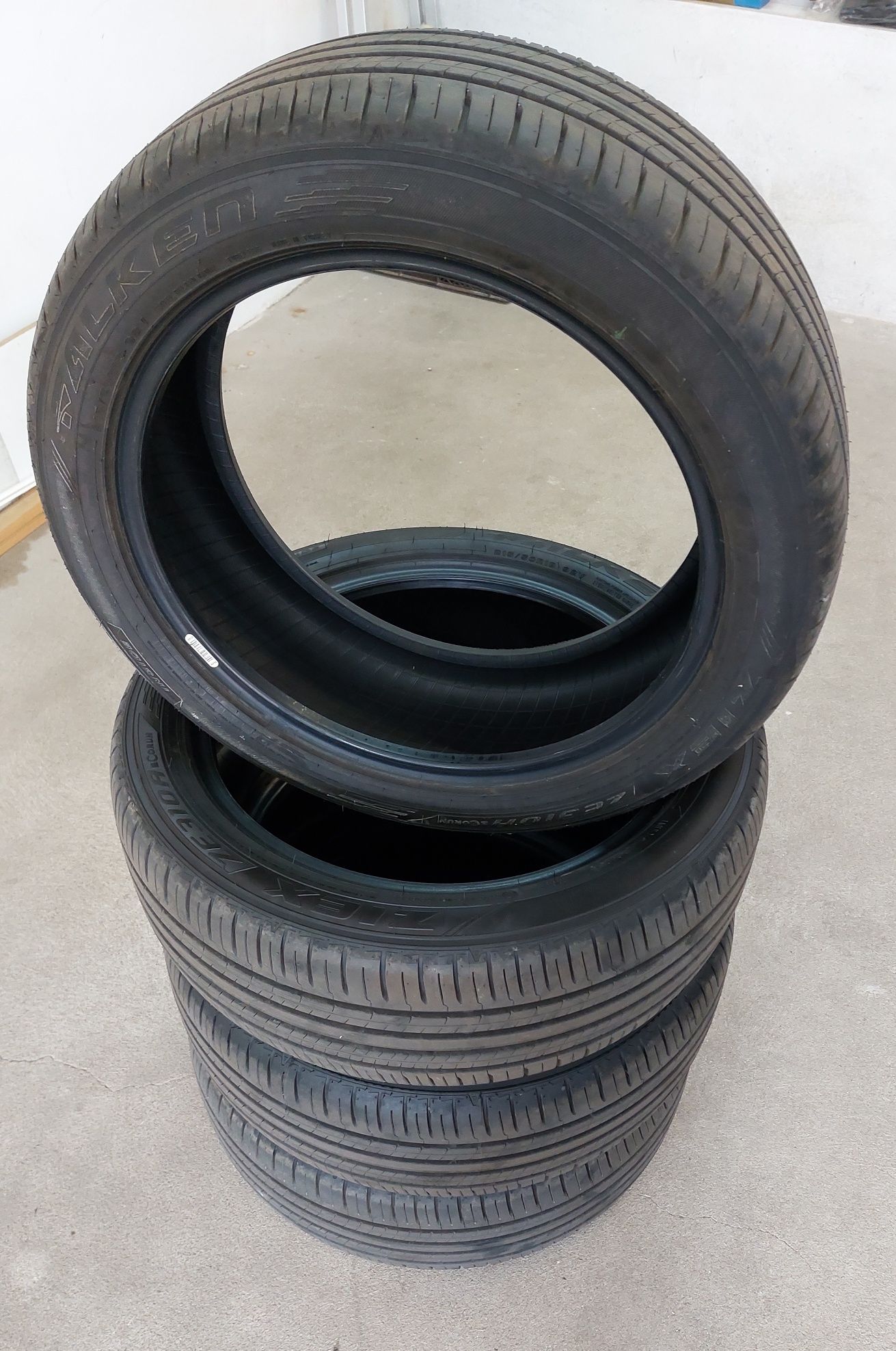 Komplet opon Falken Ziex ZE310 Ecorun 215/50 R18