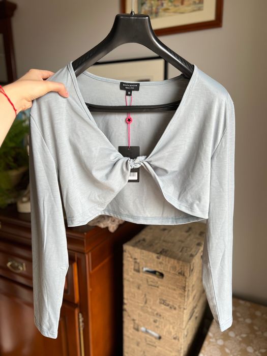 Szary top plażowy z długimi rękawami i ozdobnym przodem South Beach