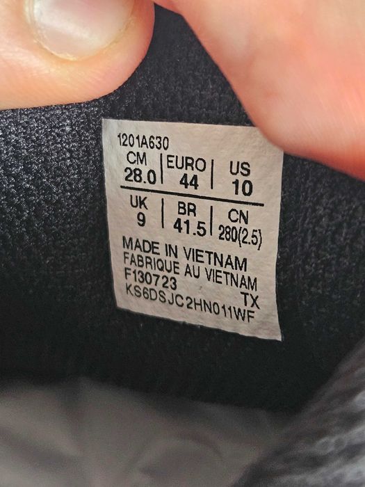 Чоловічі кросівки Asics GEL-QUANTUM LYTE 2 1201A630-012 42.5 | 44