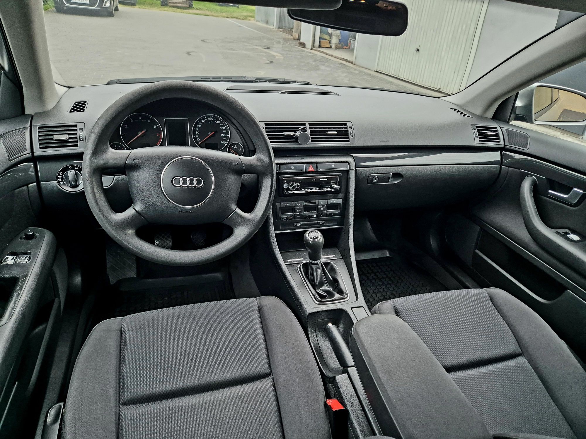 Audi A4 B6 2003r 2.0 benzyna klimatronik isofix bluetooth długo opłaty