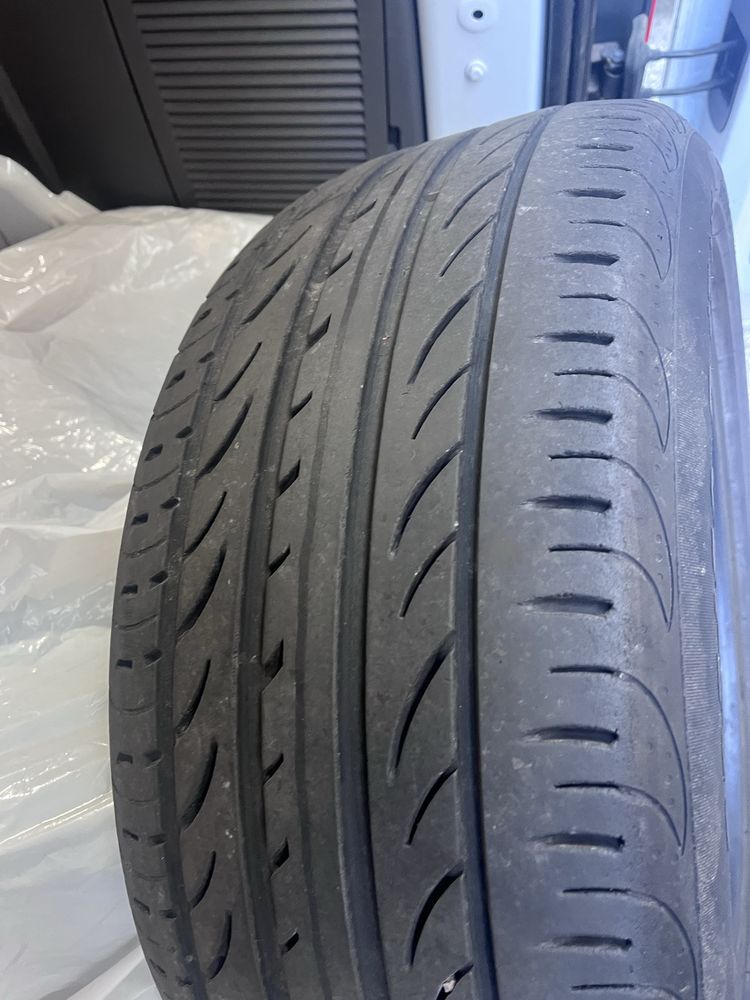 Pneus Pirelli 225/50 r17
