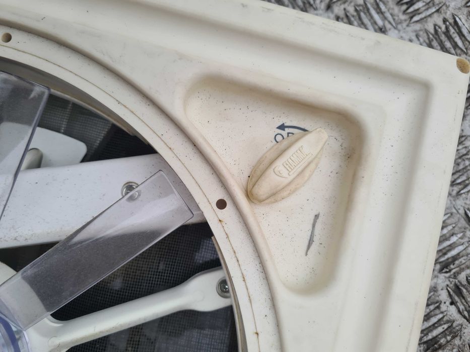 kamper bus okno dachowe otwierane wentylator regulacja Fiamma 40x40