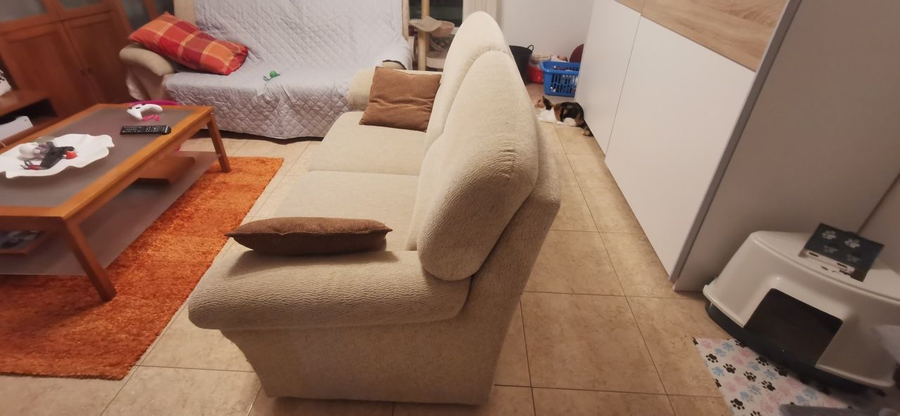 2 Sofás 3 lugares