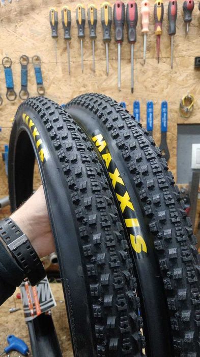 Оригінальні покришки Maxxis, Hutchinson та велотовари | Свіжа поставка