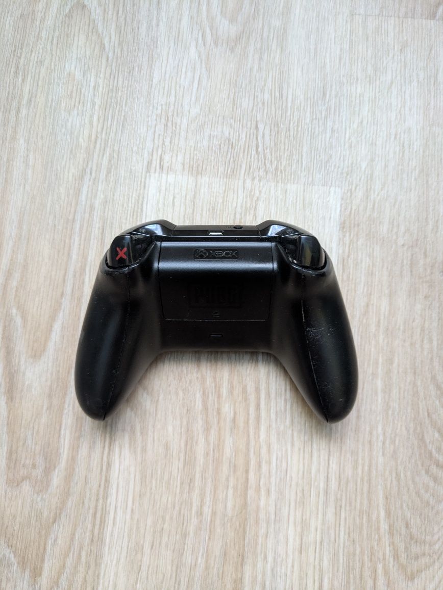Kontroler Pad Xbox One Windows bezprzewodowy w edycji limitowanej PUBG