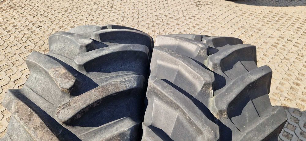 540/65r28 540/65-28 Galaxy Pirelli 80% bieżnik