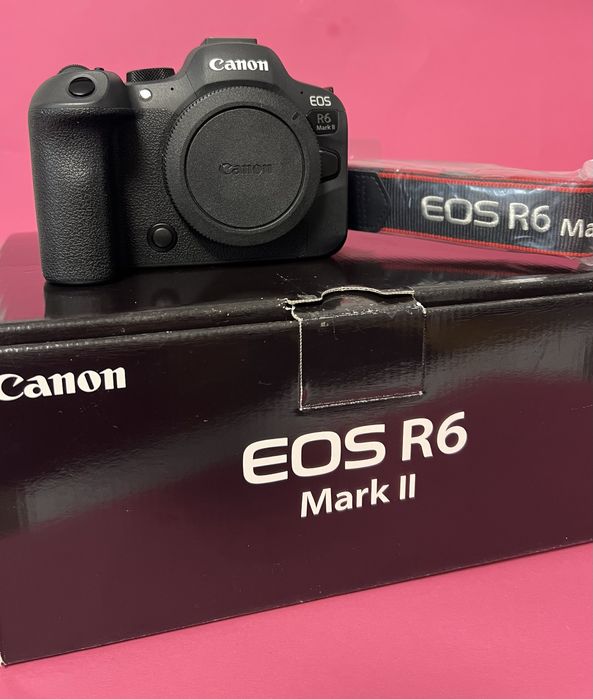 Продам професійну камеру Canon EOS R6 Mark II