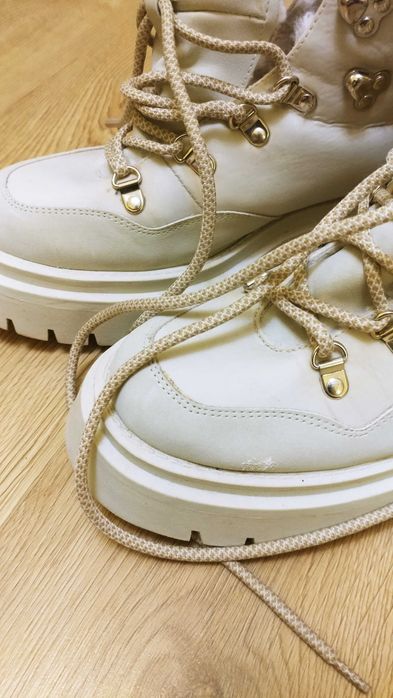 Ботинки женские зимние белые 40 размер