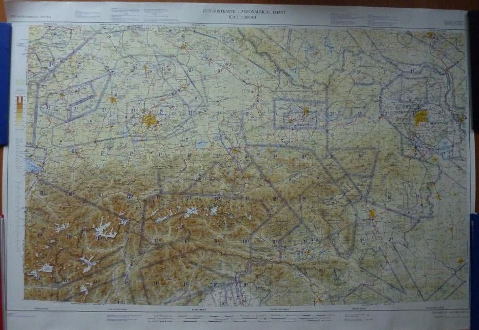 Stara mapa lotnicza Austrii
