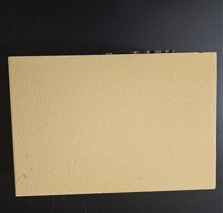 Caixa chá em madeira pintada com relevo