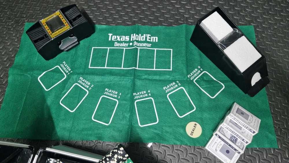 Jogo de cartas com 600 fichas
