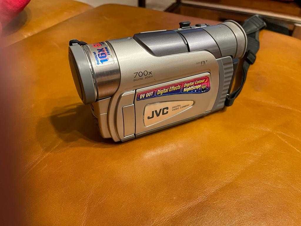 JVC Cybercam GR-D70 Mini com Mala de transporte
