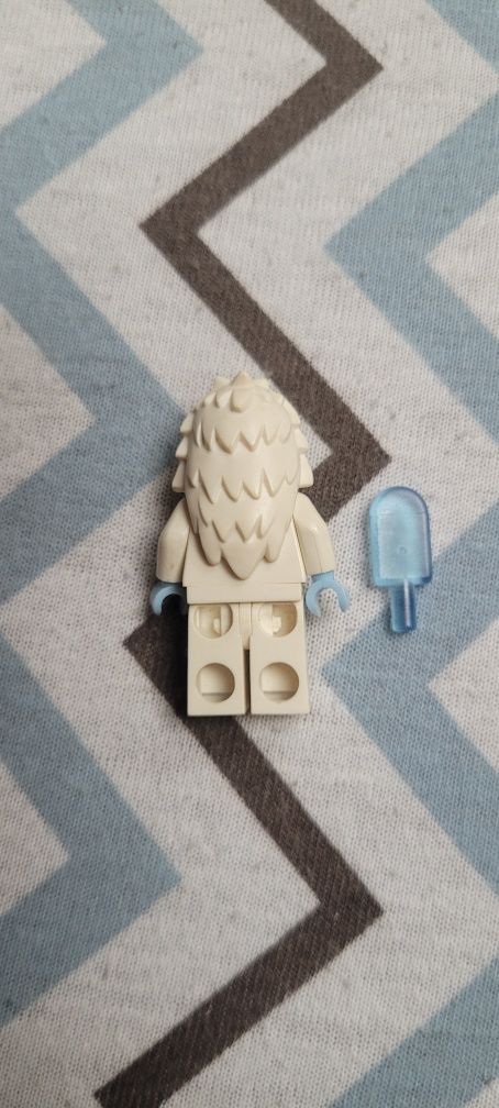 Lego figurka Yeti