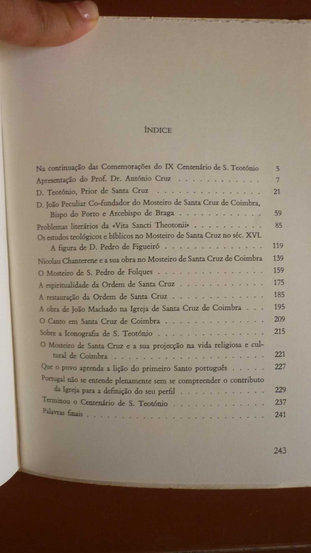 Santa Cruz de Coimbra do século XI ao século XX: estudos