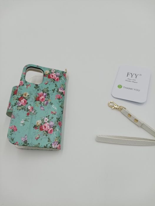 Etui zamykane do iPhone 12