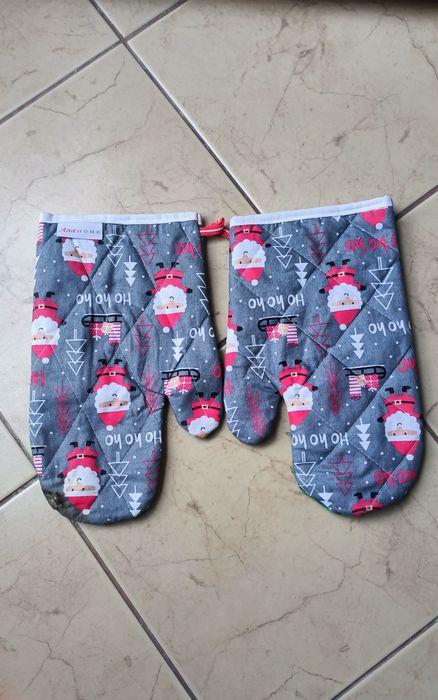 Rękawice kuchenne z mikołajem