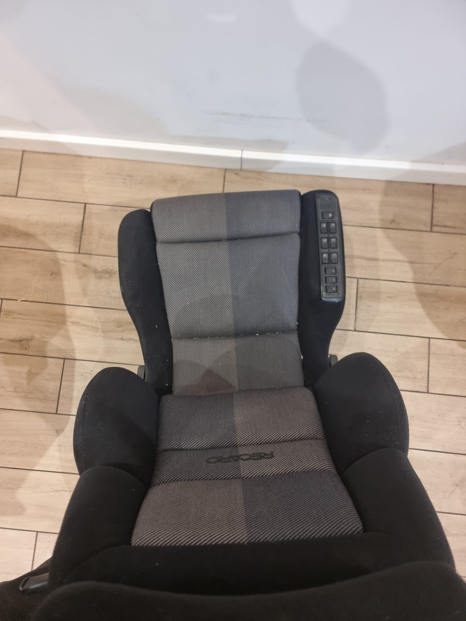 Fotele Recaro CSE Mercedes recaro 81 idealsitz