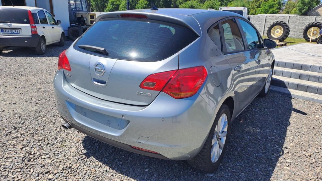 Astra J 1.4t 140km Navi Pdc