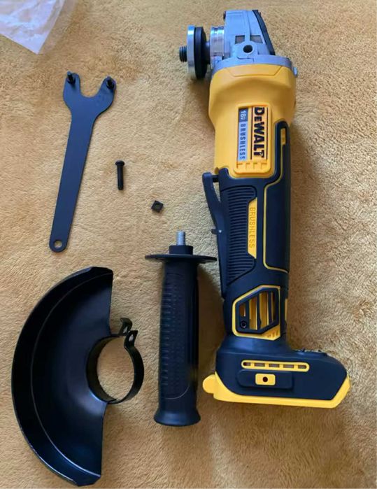 Szlifierka kątowa DEWALT DCG405 / DCG406 prezent