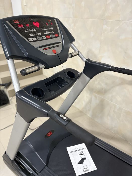 Бігова доріжка U.N.O. Laufband LTX4