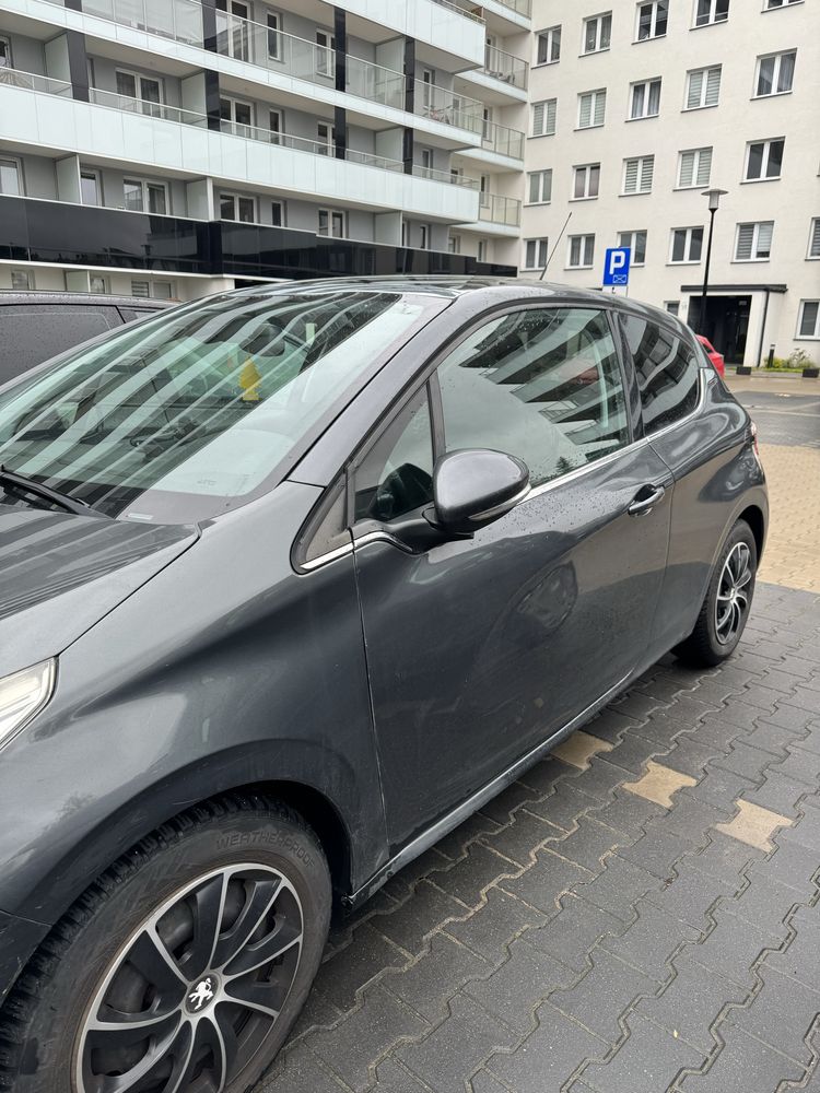 Sprzedam Peugeot 208