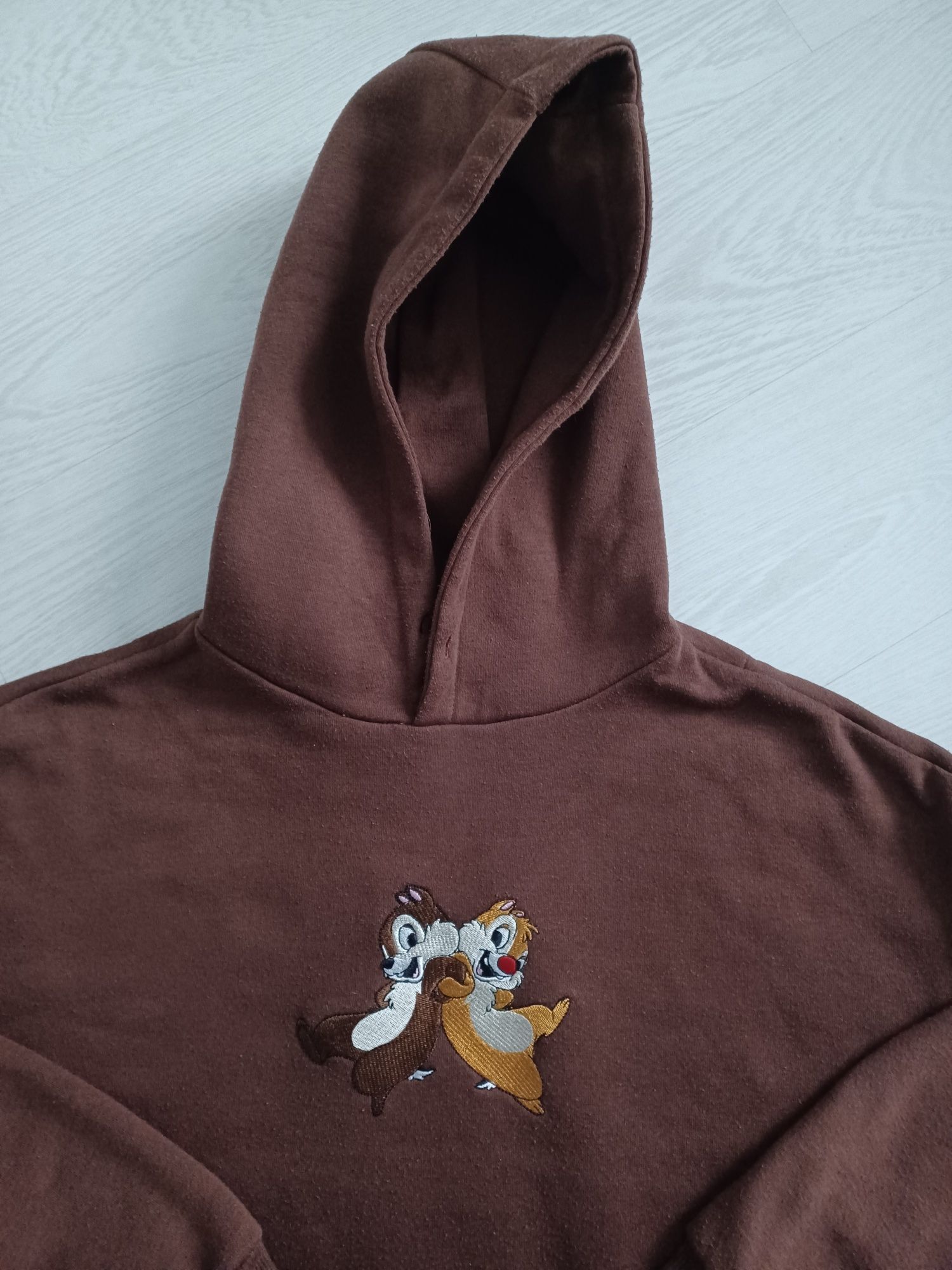 Ciepła bluza firmy House. Seria Disney Chip i Dale. Unisex