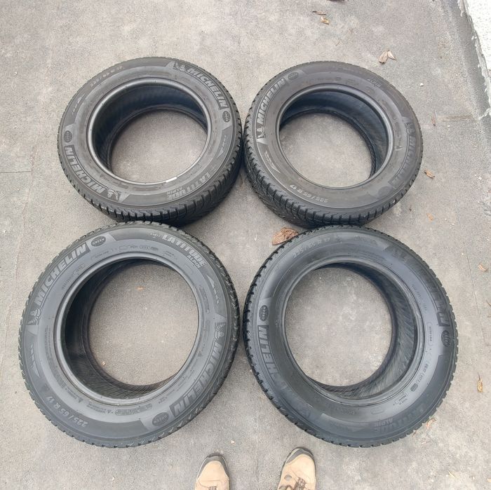 Michelin latitude R17 225/65