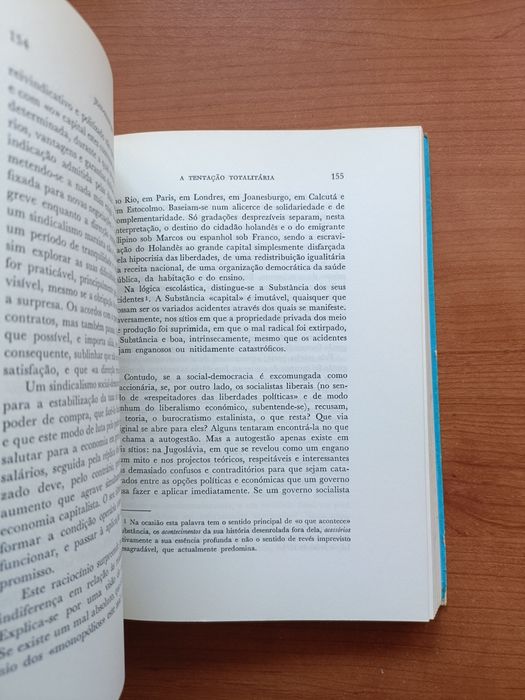 A Tentação Totalitária - Jean-François Revel