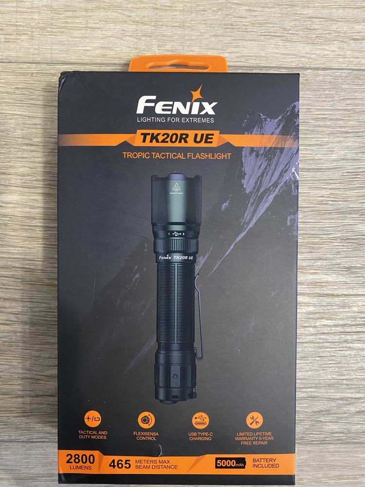 Ручний ліхтар Fenix TK20R UE з акумулятором