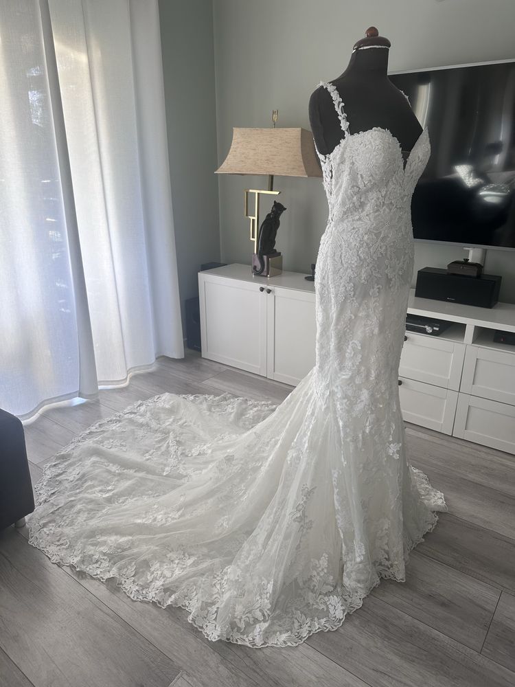 Suknia Ślubna Pronovias