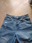 Niebieskie jeansy