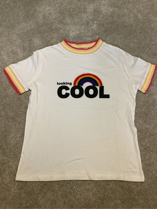 Bioło kolorowy podkoszuek z krótkim rękawem