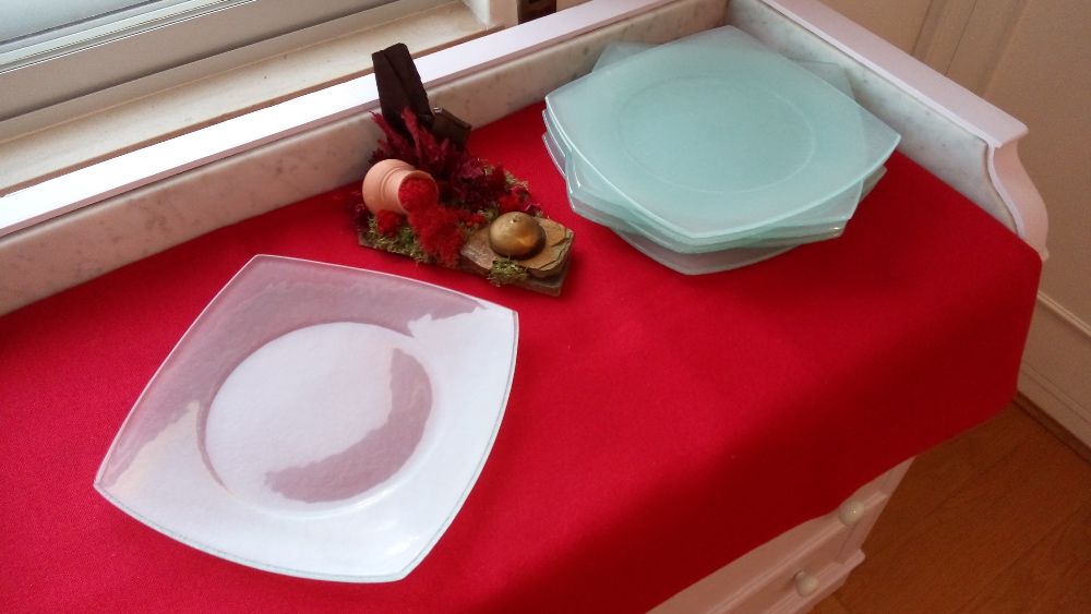 Serviço 8 Pratos Quadrados Vidro Texturado Coz.Gourmet Exótica Festiva