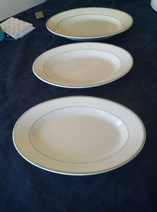 3 Travessas de Porcelana ,pouco uso ,maravilhosas