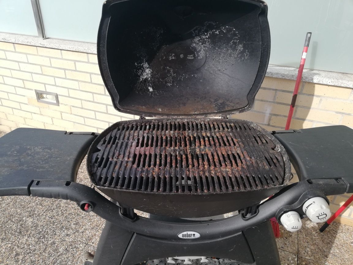 Barbecue weber Q3000