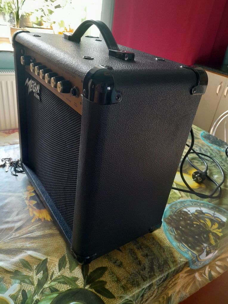 Wzmacniacz gitarowy kombo 30vat