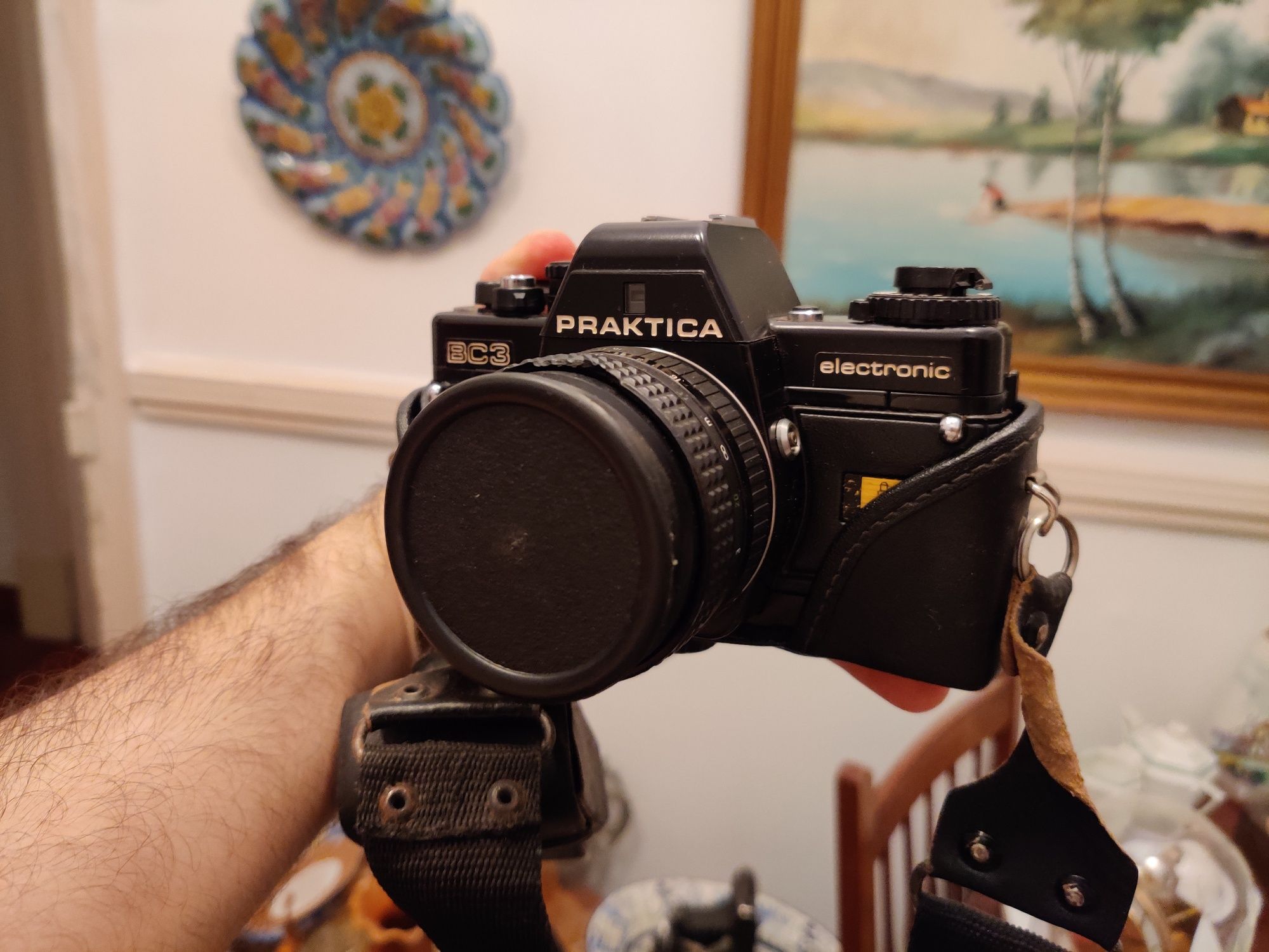 Máquina fotográfica Praktica BC 3 com lente 50mm analógica