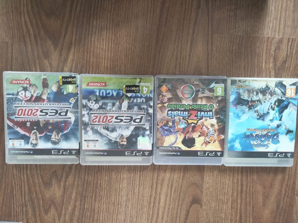 4 jogos para PS3 pes2010,2012, Invizimals e Sengoku Basara