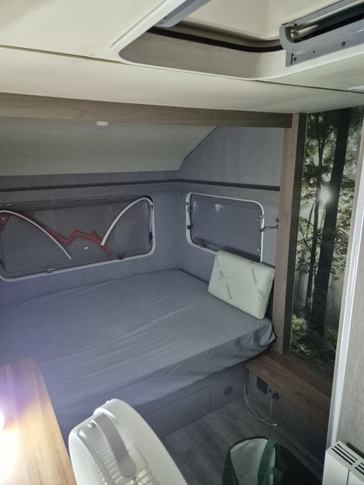 Roulote/caravana fixa em parque de campismo