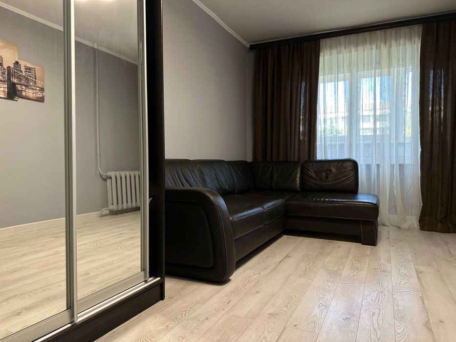 2к квартира подобово центр