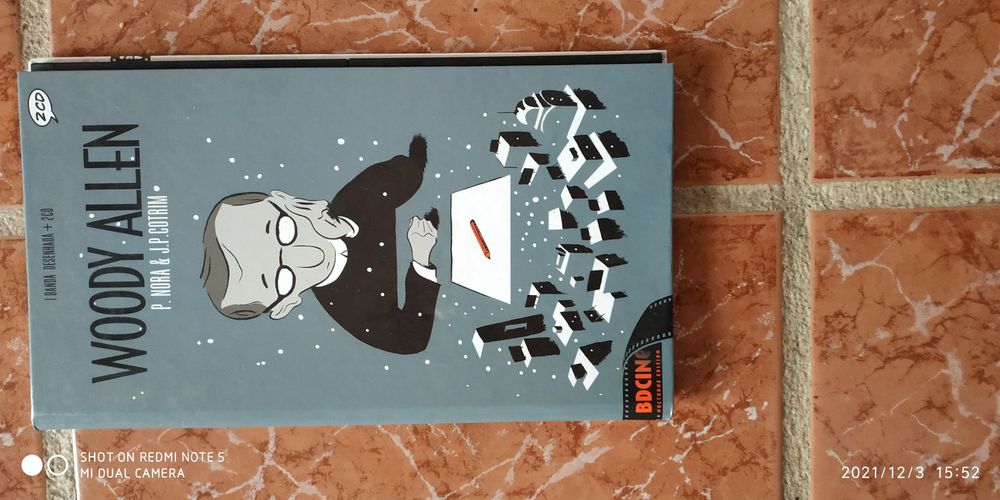 Woody Allen capa com livro e 2 cd's.